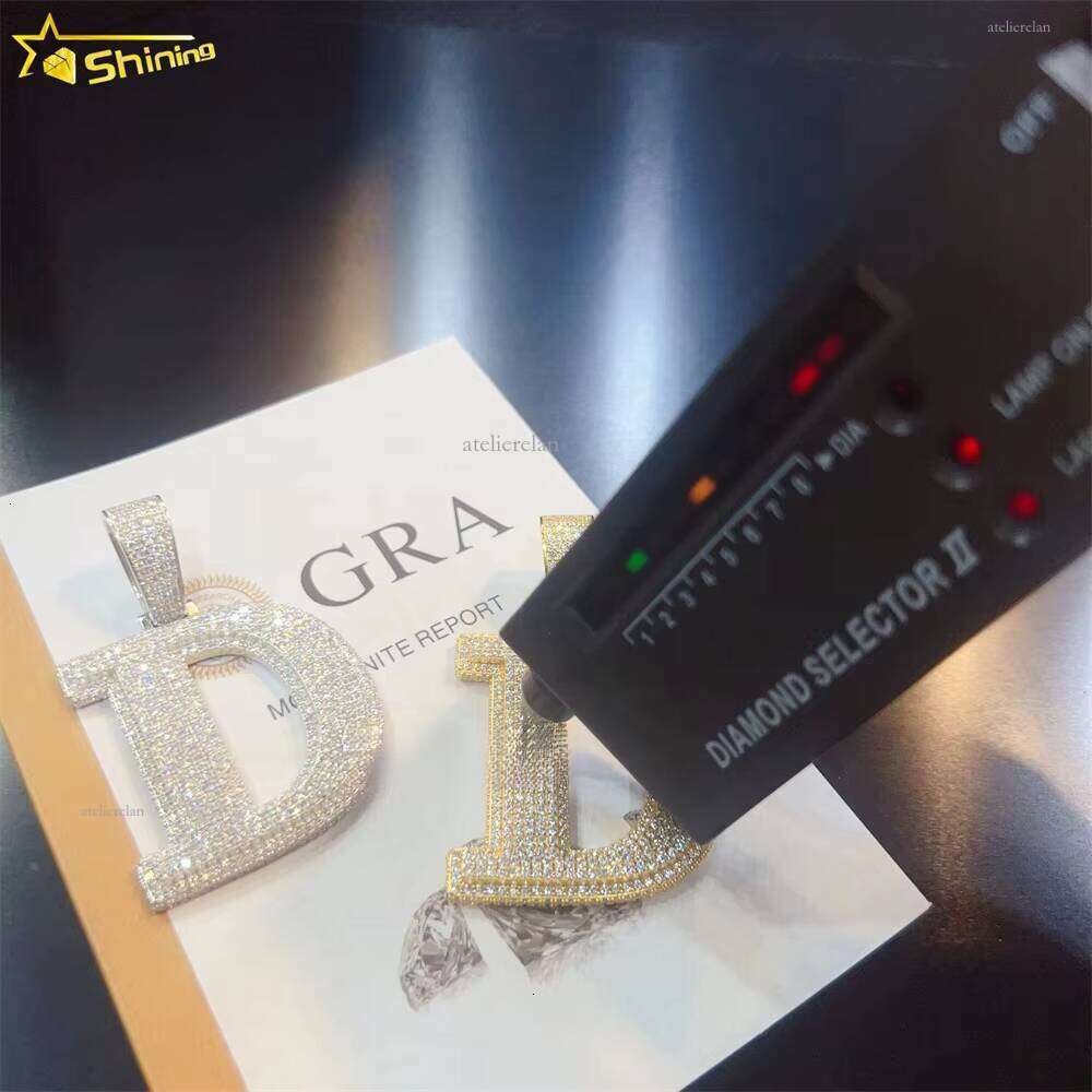 High Quality Pearlescent Sier Full Ice Letter D Moissanite Hip Hop Men's Pendant