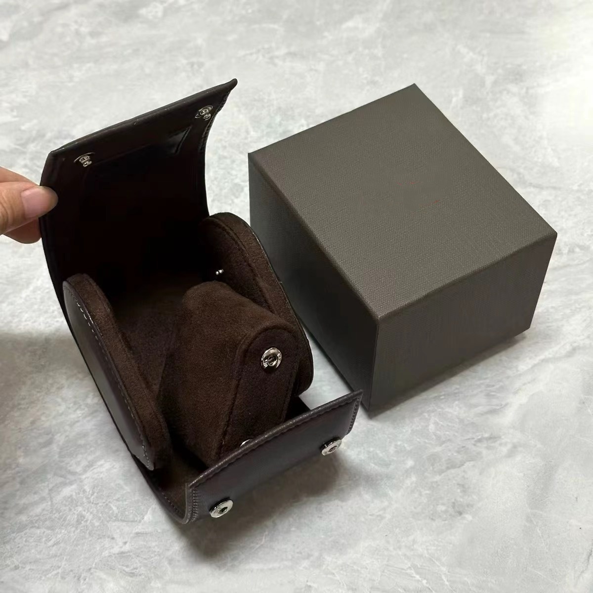 Watch Boxes Designer Genuine Cowhide Leather Cases Storage Display Cases Portable Bag With Labor And Certificate