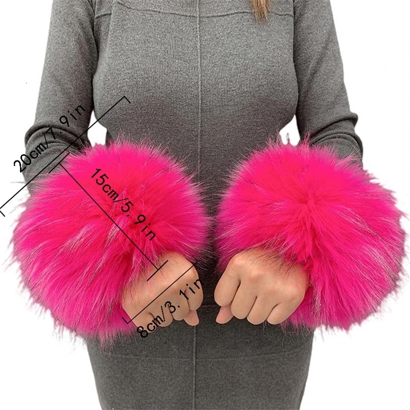 Faux Fox Fur Cuffs Arm Warmer Winter Warm Women Wrist Cuff Sleeves Gloves Pompom Wristband Sleeves Accessories 250916