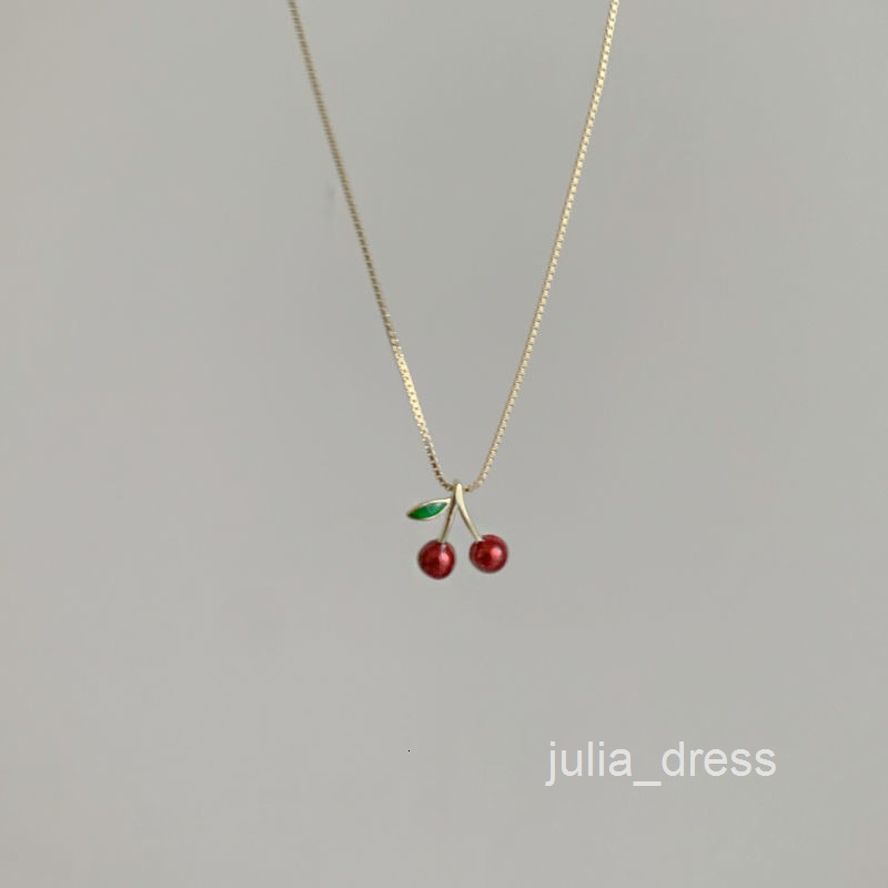 Little Cherry Versatile Necklace for Women Exquisite Niche Design Clavicle Chain Girl Student Best Friend Elegant Choker Necklace for Women