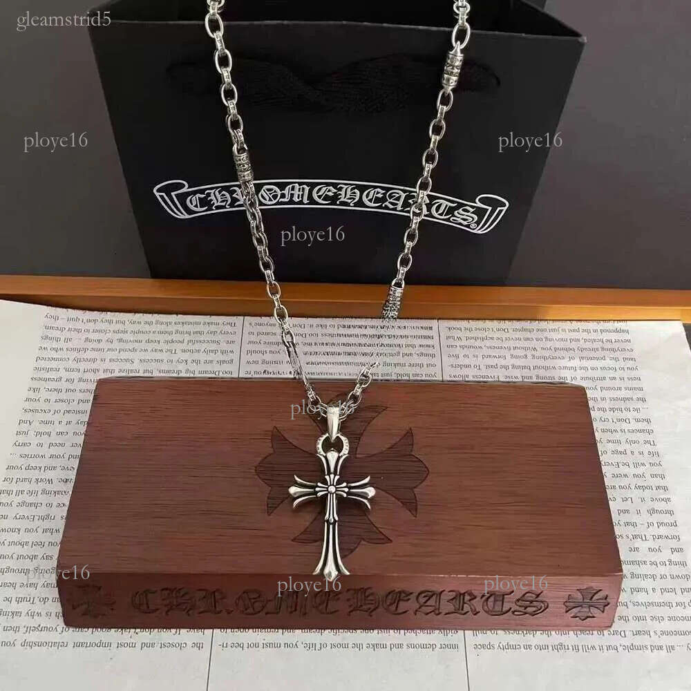 Chrome Necklace Designer Pendant Ch Necklace Cross New Vintage Pendant Cross Crome Chain Couples Black Chain White Diamonds Chrme Jewelry Cross Necklaces E19