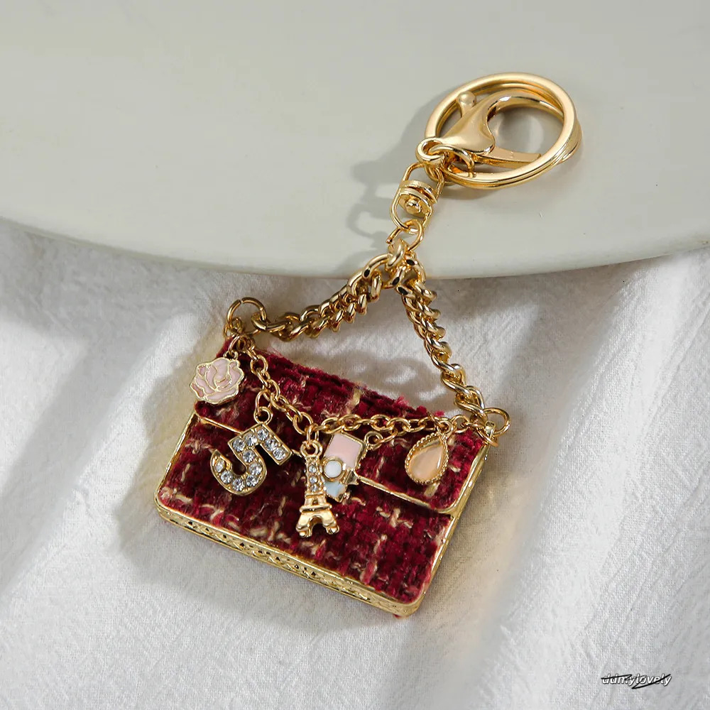 Creative Gift Sweet Style Bag Metal Key Chain Pendant Small Commodity Cute 250722 ddmylovely