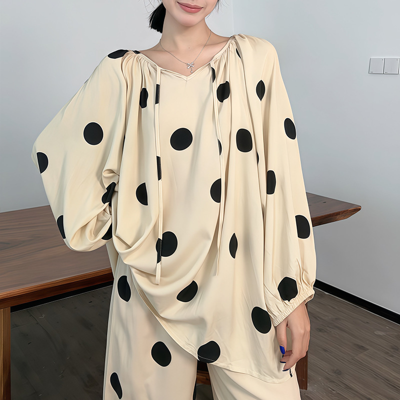 B1029-Elegant Female Outerwear Sets Suitable For Chilly Fall/Winter Atmospheres