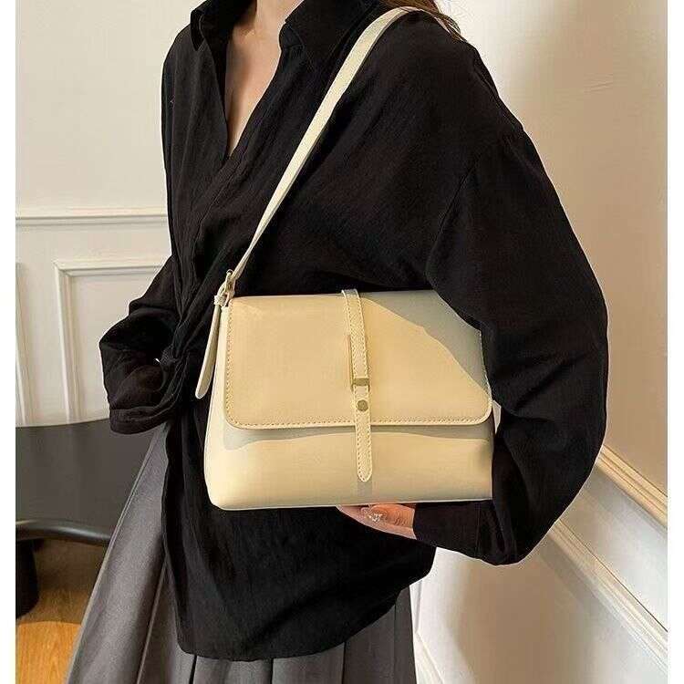 Best Selling Designer Bag Evening Bags 2025 Xiaofangbao Chaitiao Xiaoxiangfeng Womens Bag Advanced Western Versatile Envelope Live Badcast H240417