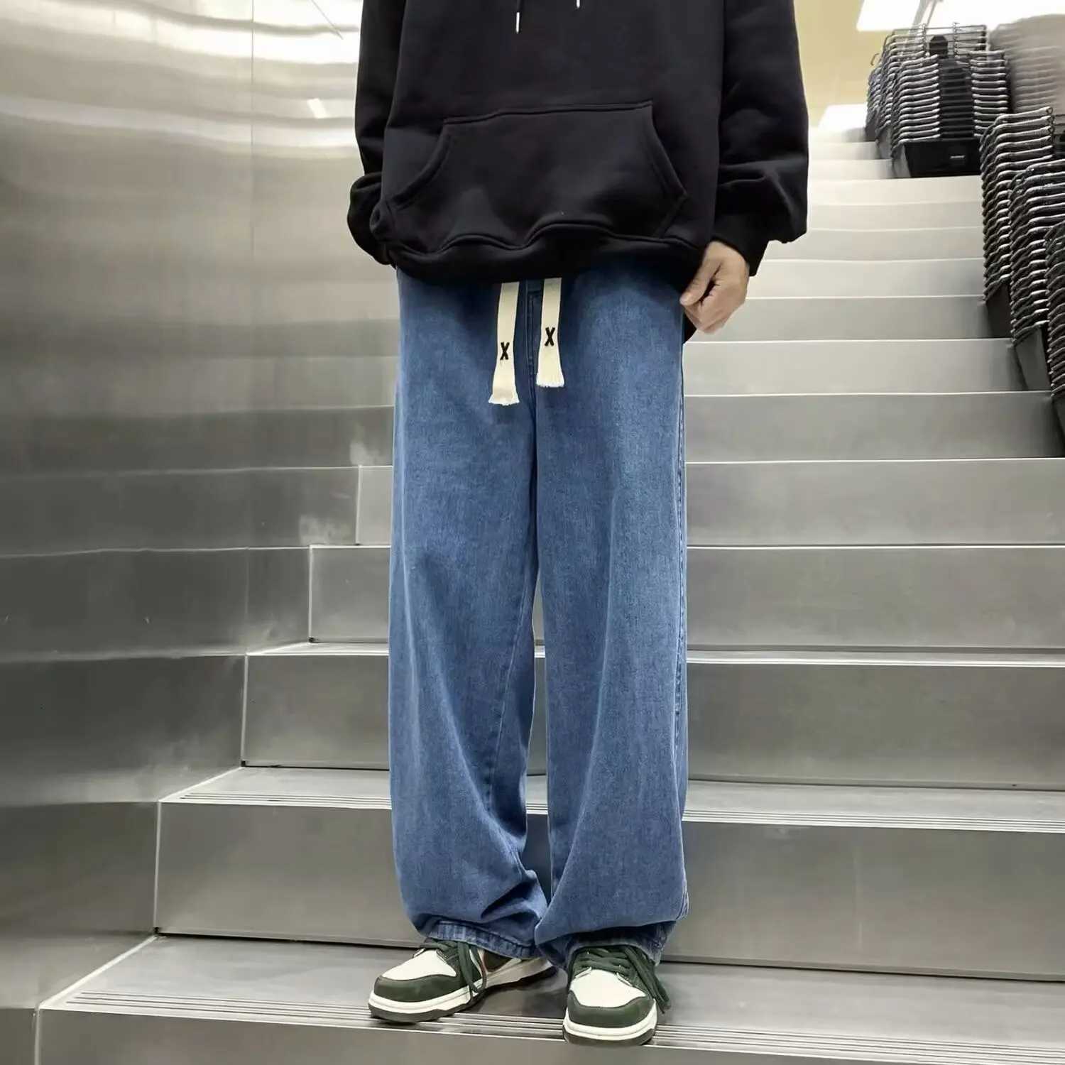 Men Fashion Korean Version Student Casual Jeans Men High Street Straight Leg Pants elastic waistband Vintage Wide Leg TrousersZ250917