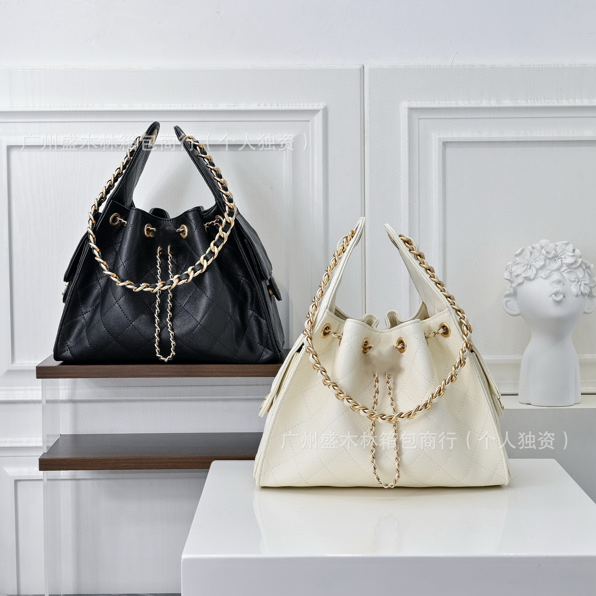 Designer 2025 New Underarm Bag Quilted Chain Pulling Rope Fashion Single Shoulder Women's Bag