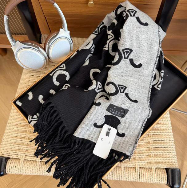 Luxury Designer Scarf For Women Wool Fringe Scarf Cashmere Thick Shawl Thickened Warm Scarves Autumn Winter Scarf Black Pink Cream Scarfs Men