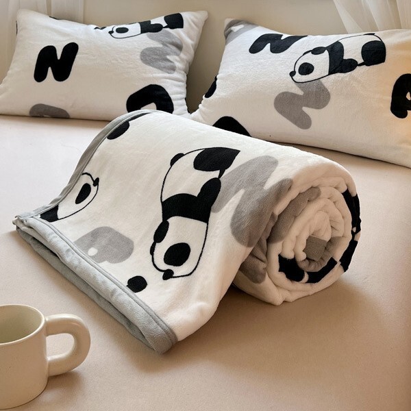 Digital Printed Flannel Nap Airplane Office Air Conditioning Cover Blanket