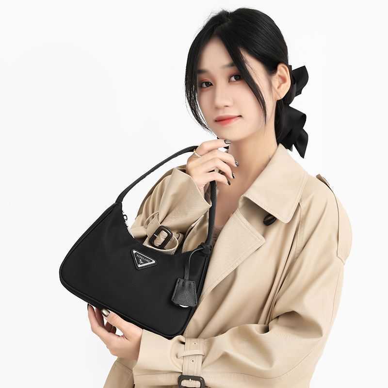 luxcury Premium Nylon Crossbody & Shoulder Bag - Versatile Casual Style for Everyday Use