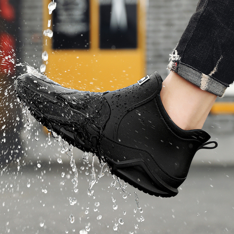 TOP Designer Short Tube Rain Boots Summer Men's Non-Slip Wear-Resistant Sea Fishing Water Shoes 2025 New Men's Kitchen Waterproof Rain Boots