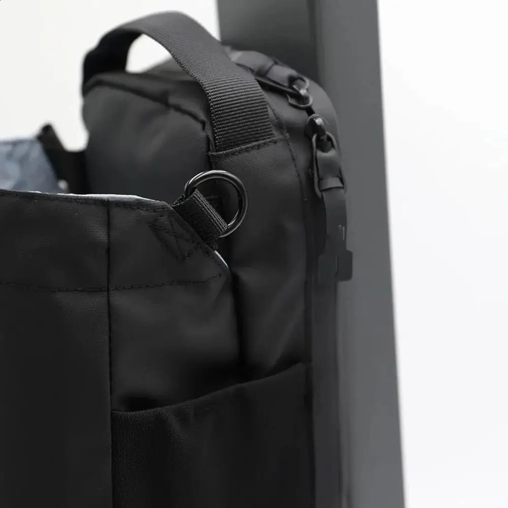 Large Capacity Magnetic Water Bottle Bag MultiPocket Portable Gym Specific Water Cup Holder Crossbody Magnet Gym Bag 250916
