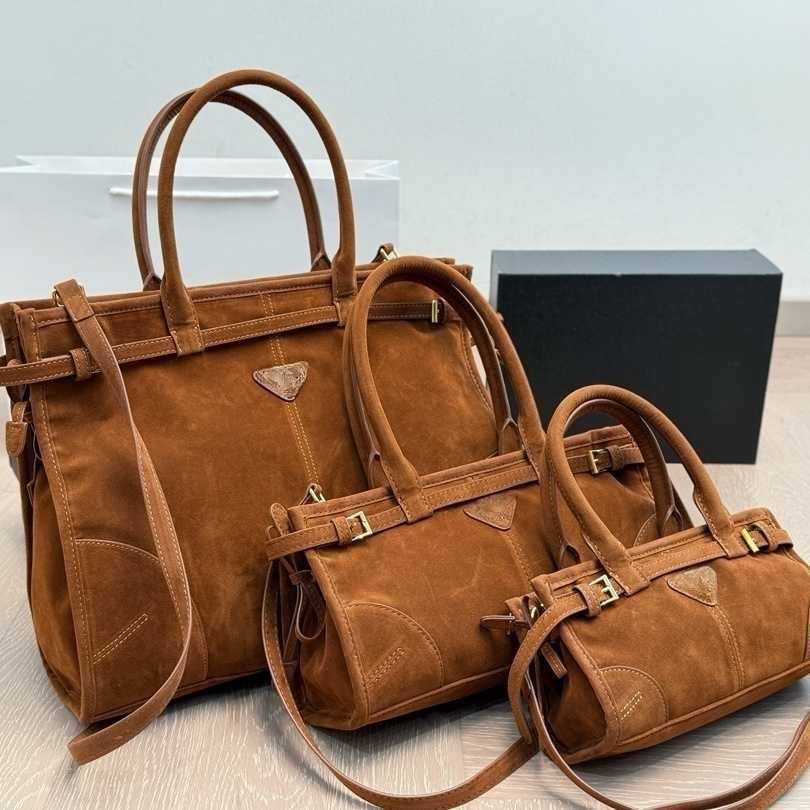 Evening Bags Designer Soft Lux Brown Suede Shoulder Bag Womens Designer Triangle Totes Leather half moon hobo Luxury Handbag Autumn and winter Casual Mens New purses