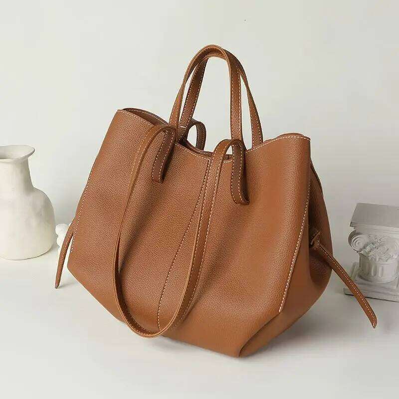 Designer bag 52 Fashion Brand Retro Tote for Women French Niche Design Handbag PU Leather Composite Large Capacity Underarm Shoulder Bag