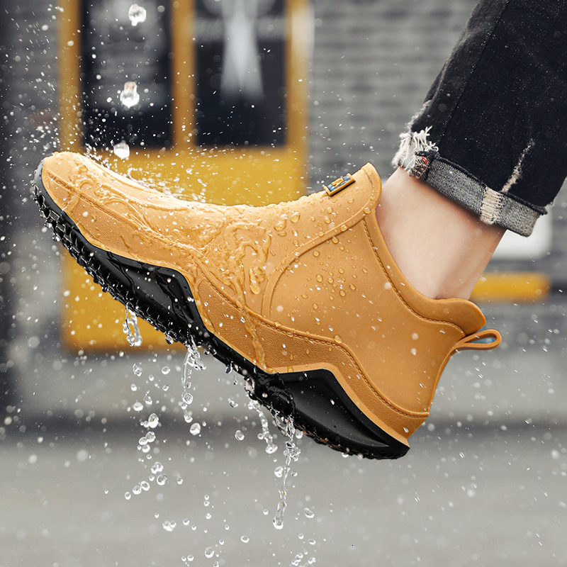 TOP Designer Short Tube Rain Boots Summer Men's Non-Slip Wear-Resistant Sea Fishing Water Shoes 2025 New Men's Kitchen Waterproof Rain Boots