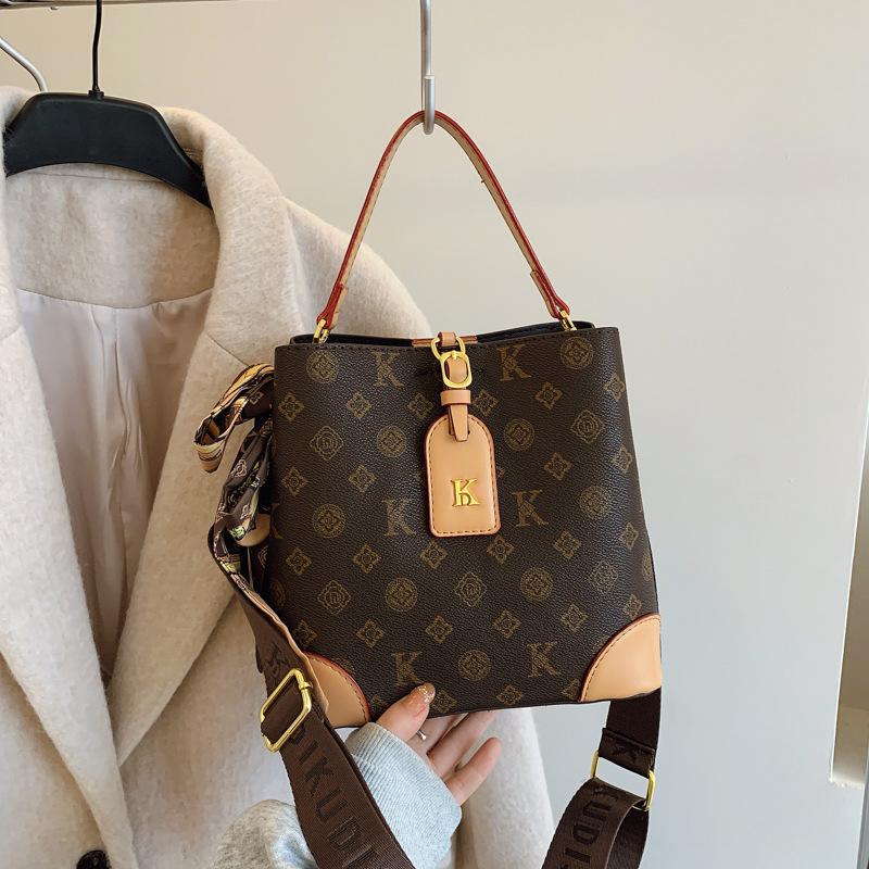 Free Shipping 2025 New Fashion Print Bucket Bag for Women, Wide Strap Crossbody Shoulder Bag Fall Winter Collection