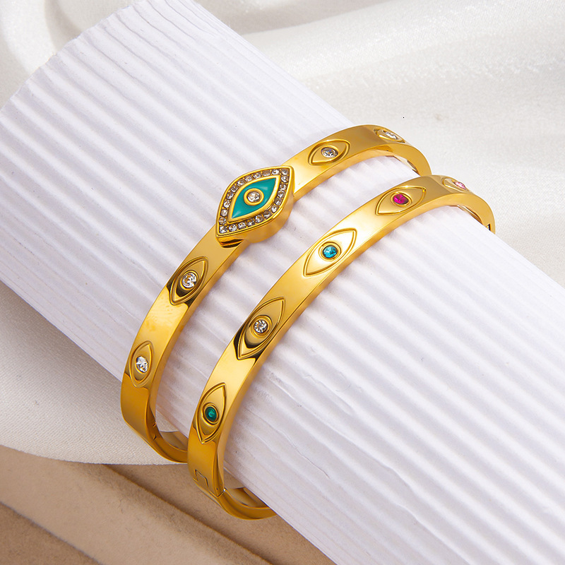 Free shipping designer jewelry Devil Eye Bracelet Earrings 18k Gold Plated Diamond Bracelet Set Personalized Light Luxury Simple Women Bracelet