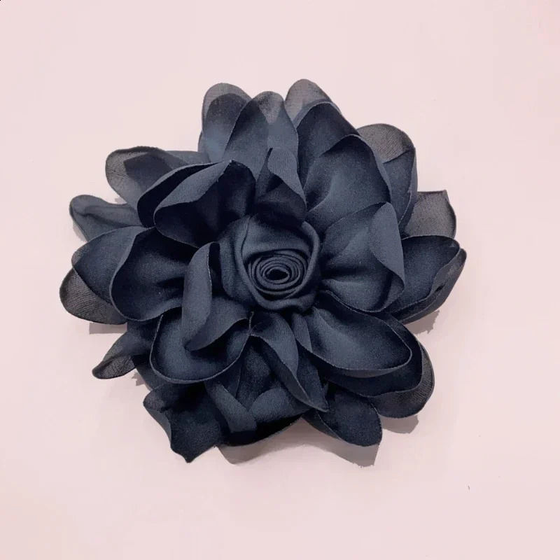 10cm Korean Fabric Rose Flower Brooches for Women Elegant Corsage Scarf Buckle Shirt Collar Pins Fashion Jewelry Wedding Brooch 250916