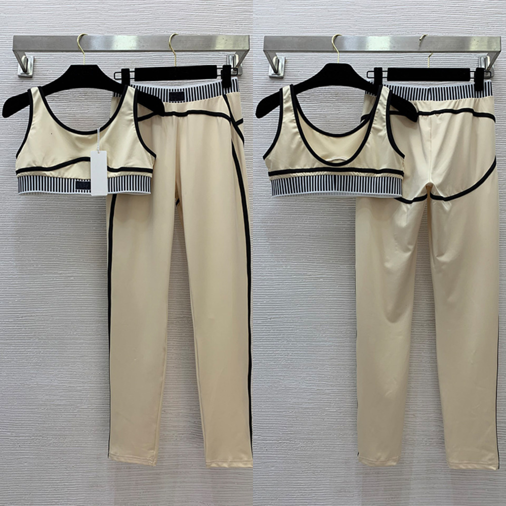 High Quality Running Suit Color Blocking Edging Vertical Stripe Logo Ribbon Splicing Women Yoga Set Solid Color Khaki Black Running Tennis Elastic Fashion YGS067