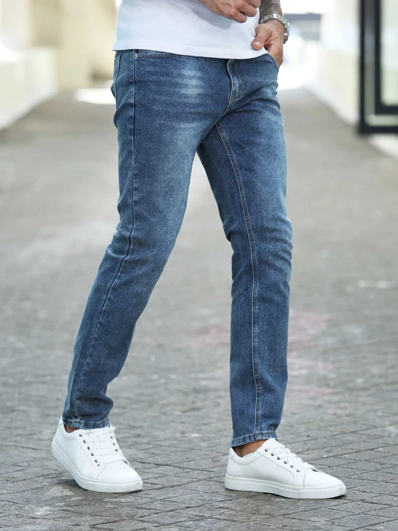 Four seasons fashionable mens classic jeans comfortable and stretchy washed and wearresistant straight trousers suitable forZ250917