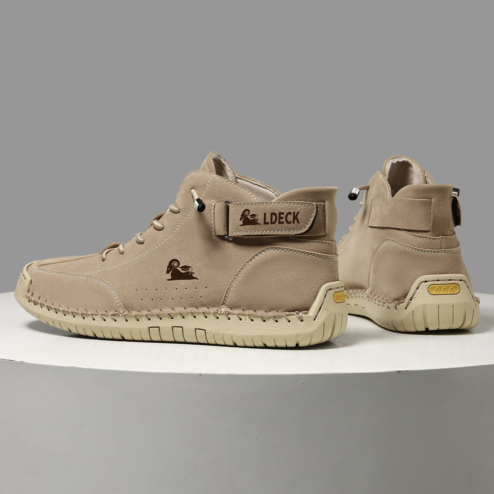 2025 autumn and winter new hand sewn Martin boots trend fashion style niche design hiking shoes men's casual shoes designer shoes