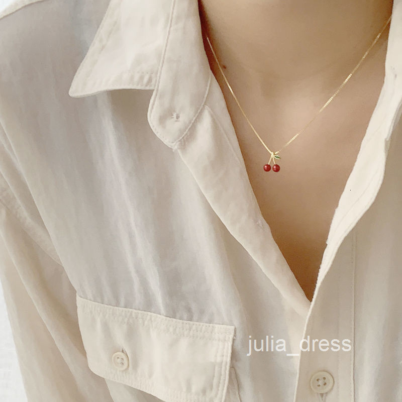 Little Cherry Versatile Necklace for Women Exquisite Niche Design Clavicle Chain Girl Student Best Friend Elegant Choker Necklace for Women