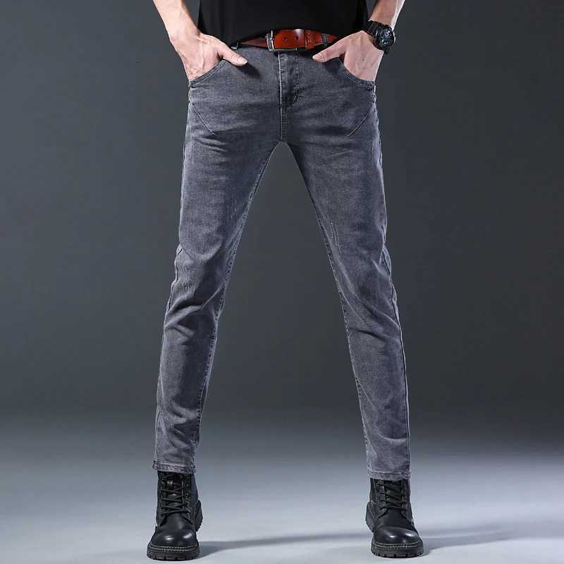 2024 New Men Spring and Autumn Korean Version Comfort Men Stretch Youth Slim Fashion Skinny Jeans Pants Designer ClothesZ250917