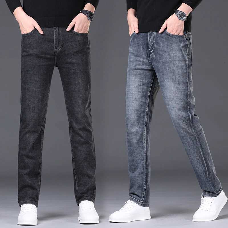 2024 SpringSummer Mens Comfortable and Versatile Breathable Slim fit denim pants in three colors straight leg thin jeansZ250917