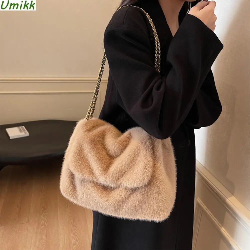 Winter Plush Womens Shoulder Bag Soft Faux Fur Crossbody Bag with Inner Pocket Fluffy Satchel Purse Ladies Furry Sling Bag 250911