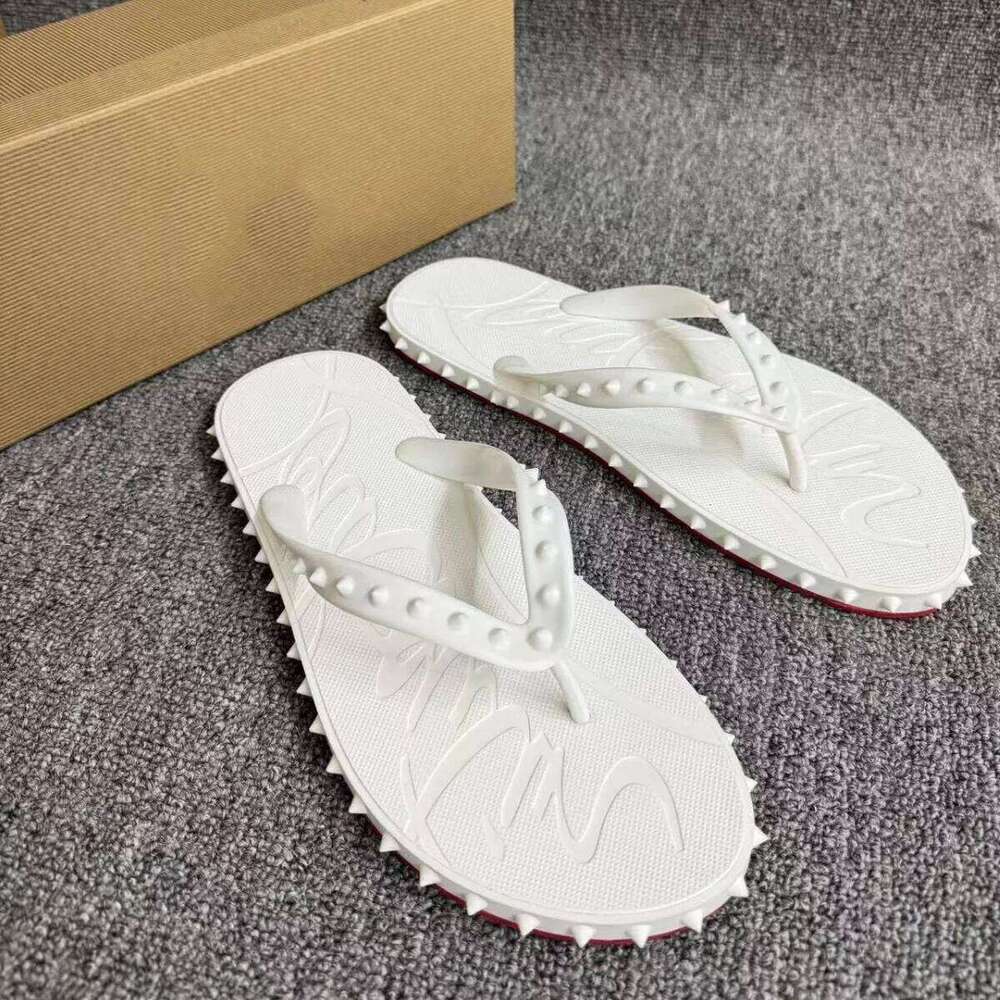 2025 Fashion CL Flip-flops Men Women Go Out for Leisure and Light Red Classic High-quality Slippers
