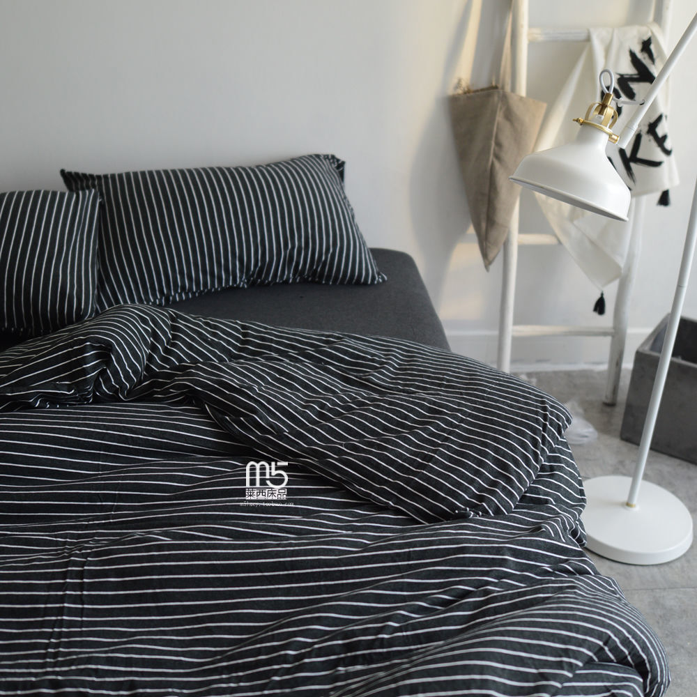 Japanese Style INS Wind Men's Black and White Striped Bedding Four-Piece Quilt Cover Bed Sheet Student Dormitory Three-Piece Set