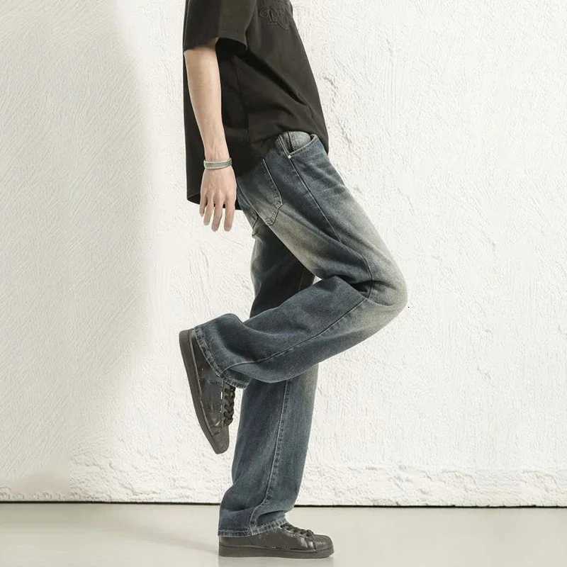 Men Vintage Warm Plush Straight Leg Denim Pants Male Loosefit Daily Trendy Cool Style Jeans Thicken Thermal Streetwear TrousersZ250917