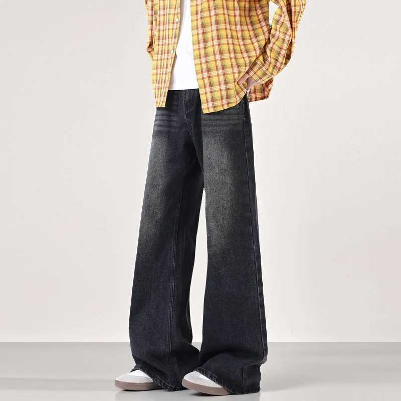 2025 New Mens American Vintage Flared Jeans Fashion Wide Leg Pants Autumn Winter Baggy Fit High Street Mens Straight Leg JeansZ250917