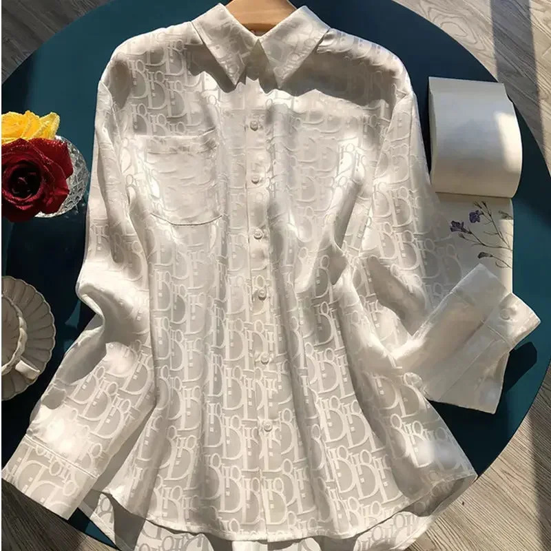 Classic Jacquard Long Sleeve Shirt For Women Lightweight Silk Slipon Style Subtle Letter Printed Top Spring Summer 250917