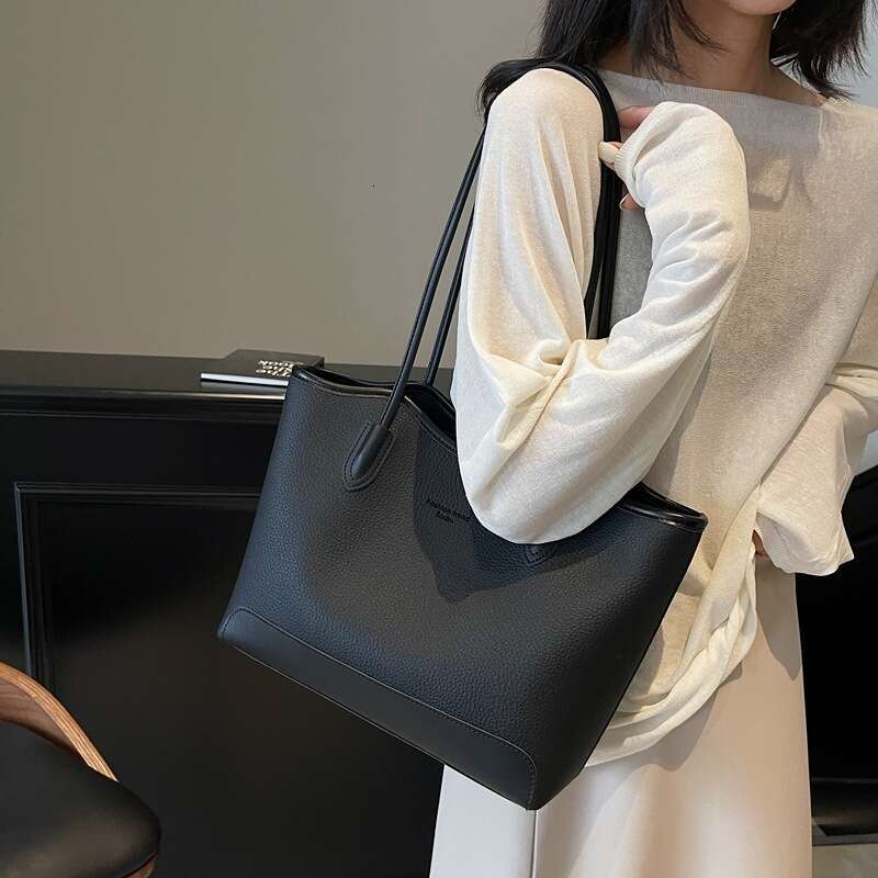 Fashion Color-Block 2025 New Large Capacity Tote Casual Designer Bags Simple Shoulder Bag for Women