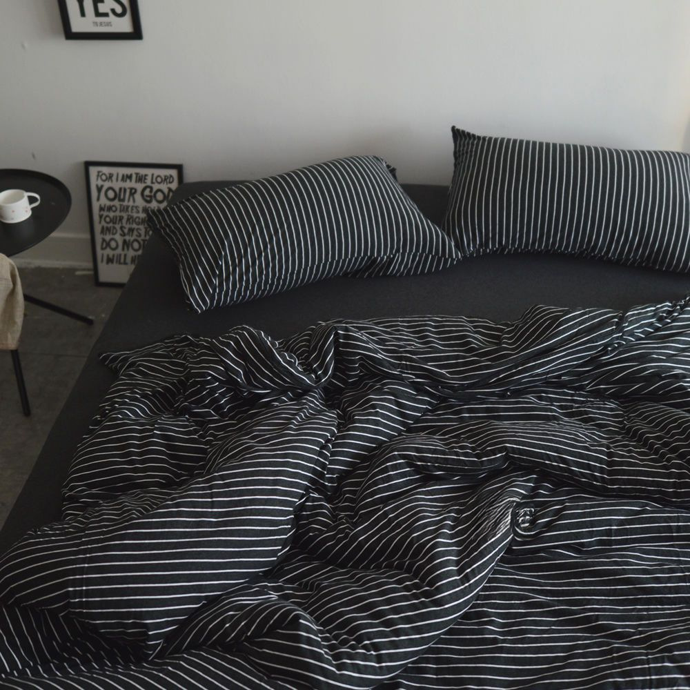 Japanese Ins Style Boys Black and White Striped Bedding Four-piece Set Quilt Cover Bed Sheet Student Dormitory Sanmin One W260302