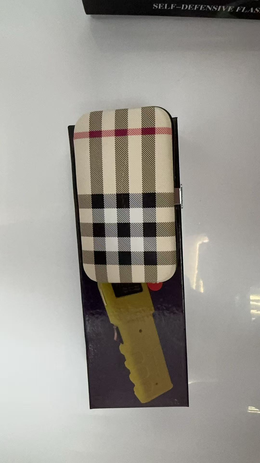 Free shipping high-intensity flashlight, powerful outdoor ultra-bright working and charging light