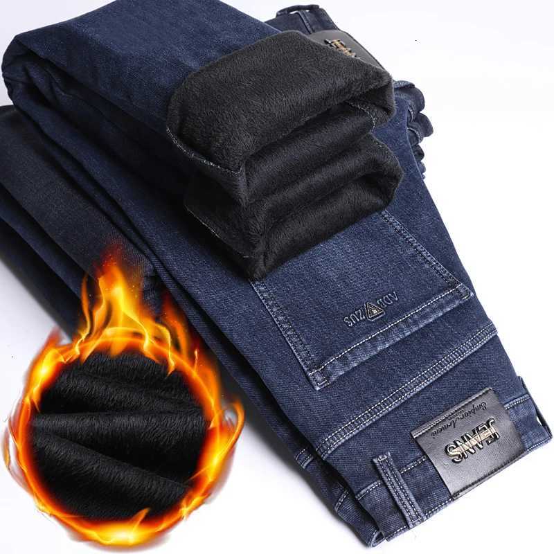 2025 Winter New Fleecelined Thickened Mens Jeans Stretch Slim Straight AllMatching Warm Velvet Thicken Thermal Denim PantsZ250917