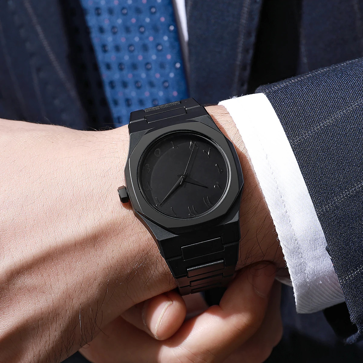 2025 Trend Men Creative Watch Fashion Silicone Black Business Style Arabic Digital Military Quartz Sports Watches 250916