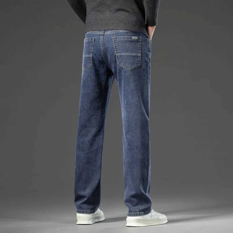 Autumn New Mens Straight Loose Dark Gray Jeans Classic Style High Elasticity Baggy Pants Male Plus Size 40 42 44Z250917