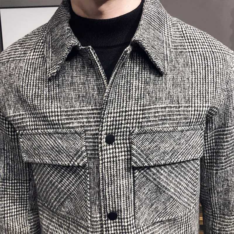 2024AutumnWinter Men Polo Neck Woolen Jacket Fashion Slim Fit Suit Coat HighQuality Checkered Multi Pocket Korean Casual Jacket W250917