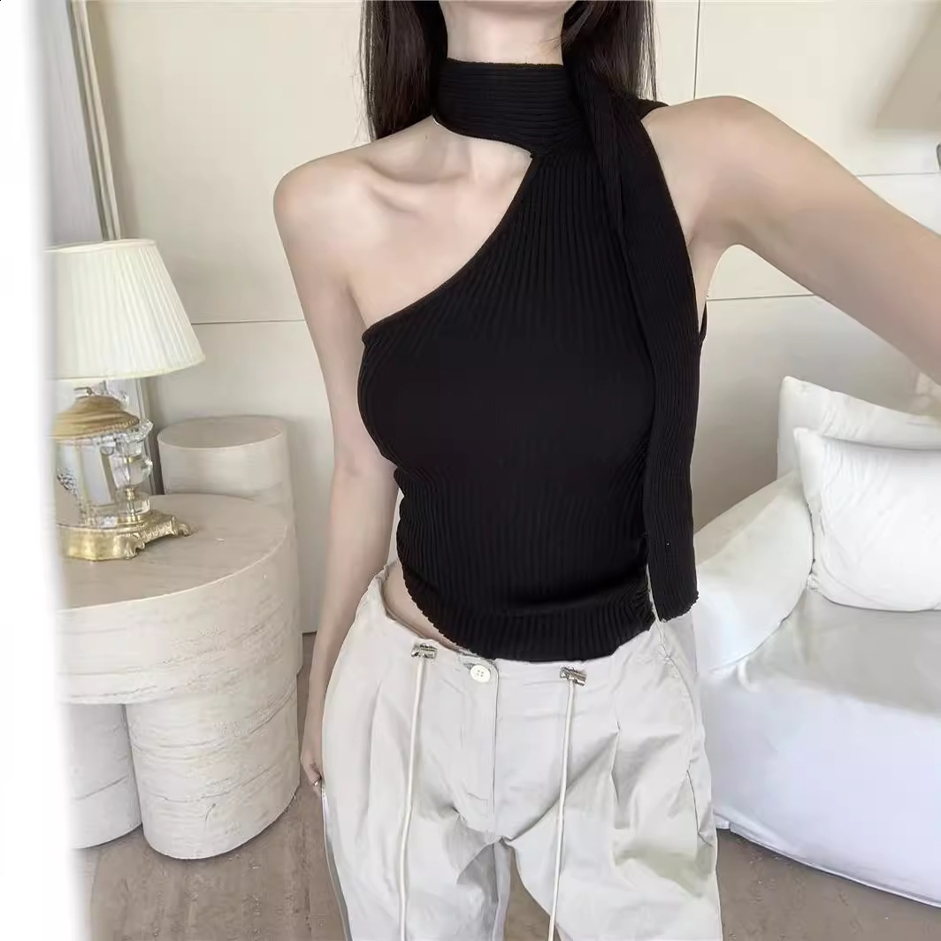 Summer Hot Girl Asymmetrical Neck Knitted Camisole Slim Fit Short Fashionable Outerwear OffShoulder Sexy Sleeveless Top 250730