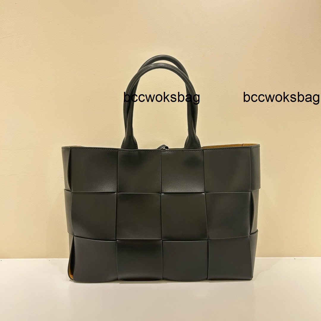 Arco Tote Bags Woven Tote Bag Cowhide Single Shoulder Bag Checkered Handbag Genuine Leather