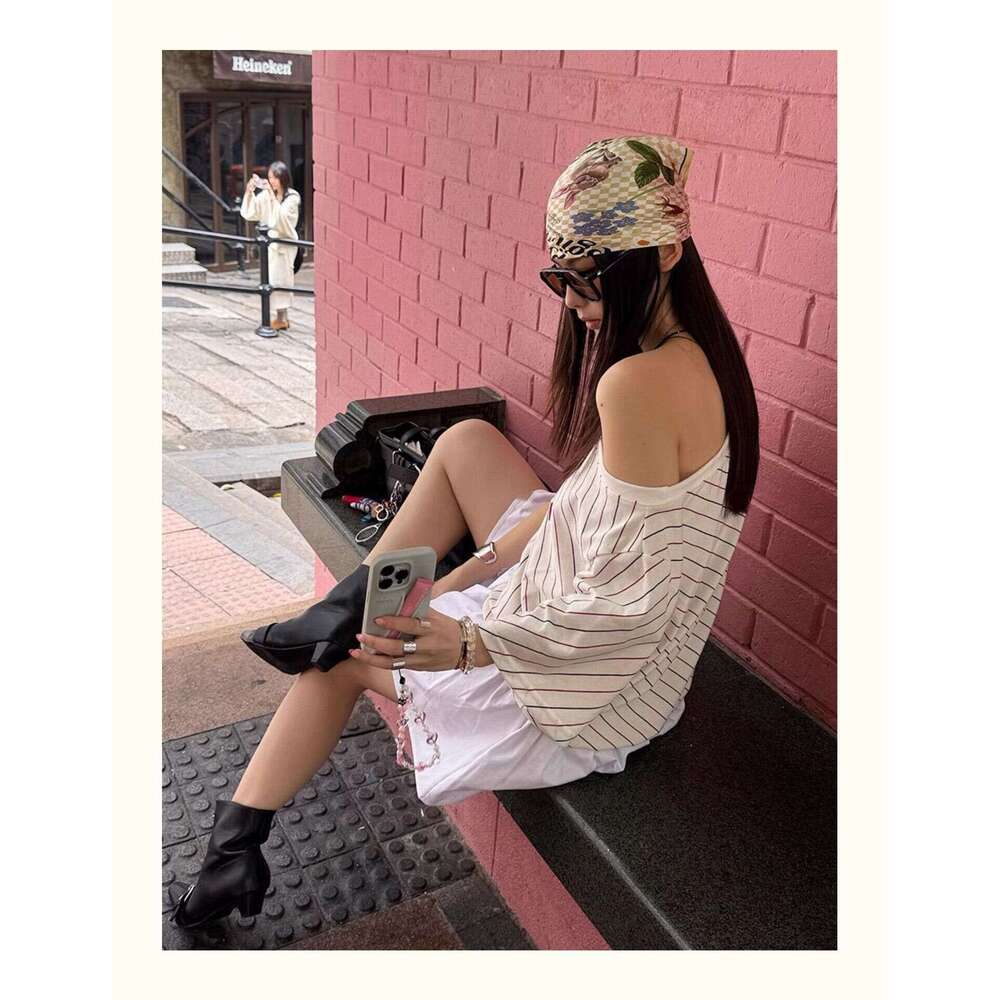 Cowhide Chelsea Ankle Boots Pointed Toe Belt Short for Designer Shoe Women Genuine Leather Buckle Low Heel Wide