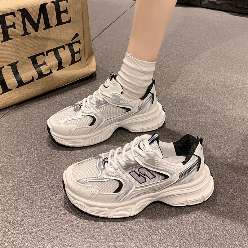Thick-soled street-style dad shoes for women 2025 new autumn model making feet look smaller versatile sports shoes casual running shoes trendy