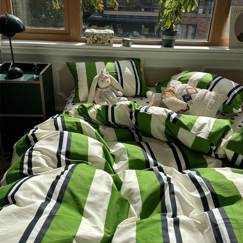 INS Japanese Style Checkerboard Blue Boys Duvet Cover Bedding Four-Piece Set Quilt Bed Sheet Dormitory Sanfangsu