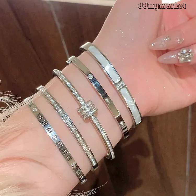 High-end Full Dia For Women 2025 Designer Wedding Rings Hot-selling Sier Titanium Steel Bracelet New Couple Jewelry ddmymarket