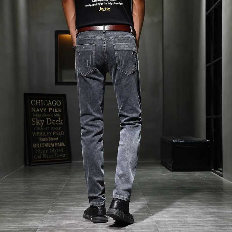 Mens Workwear Elastic Pencil Jeans Male Classic Korean Stretch Fabrics Trousers Casual Allmatch Slim Fit Solid Denim PantsZ250917