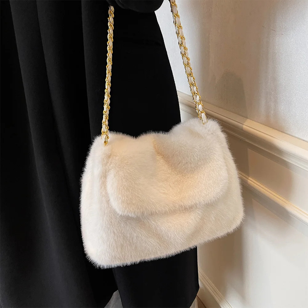 Winter Plush Womens Shoulder Bag Soft Faux Fur Crossbody Bag with Inner Pocket Fluffy Satchel Purse Ladies Furry Sling Bag 250911