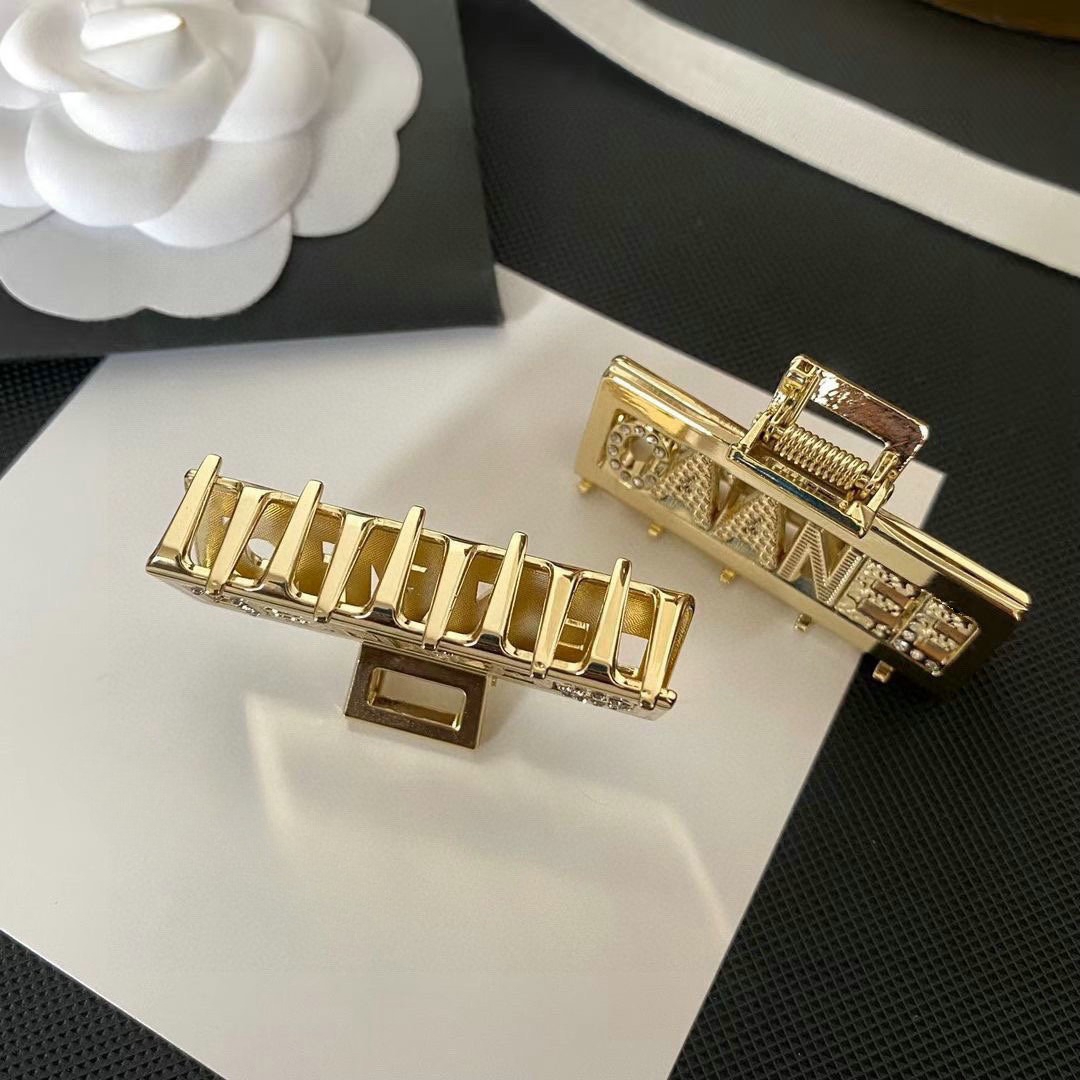Hair Clips Barrettes 2pcs Designer Hair Clips Letters Hair Claws Women Girls Elegant Gold Metal Clip Hair Accessories for Women Casual Hairpin