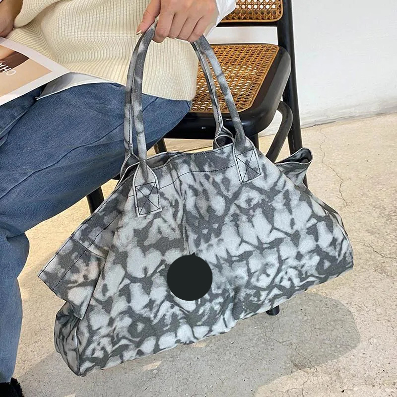 ATote Bag Designer Bag Mens Womens Fiess Handheld Yoga Bags Large Capacity Short Distance Travel Bag Canvas Shopper Bag